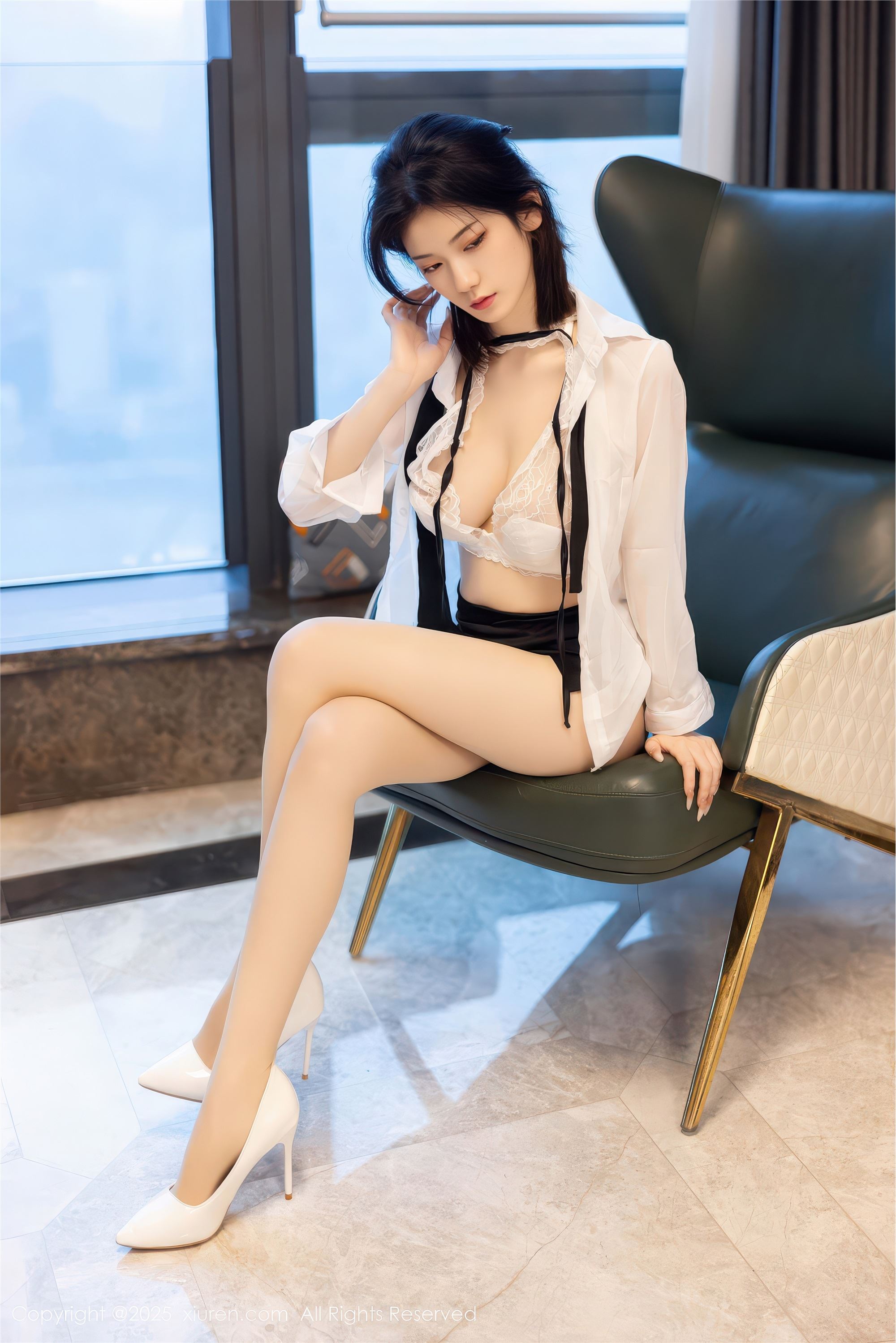 Xiuren秀人网 2025.12.05 NO.11077 凌七七